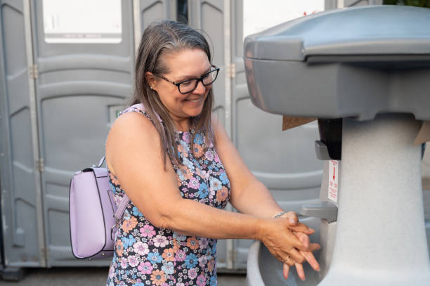 Portable Toilet Options We Offer in Edmundson, MO